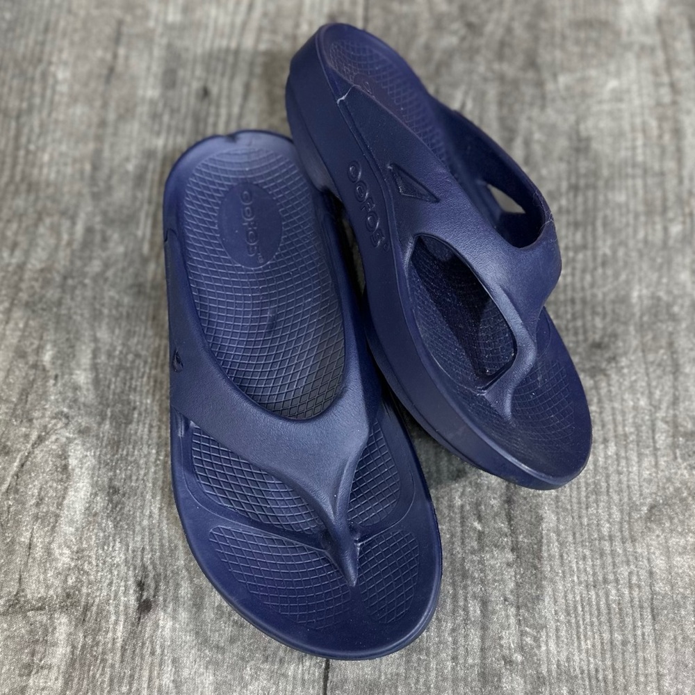 OOFOS Women's OOriginal Flip Flop Sandals